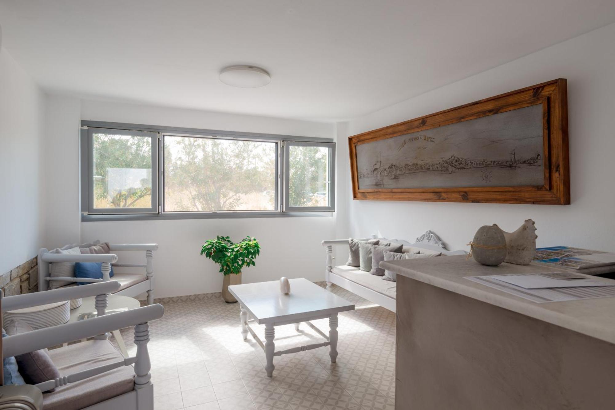 Nautilus Apartments-Suites Páros Dış mekan fotoğraf