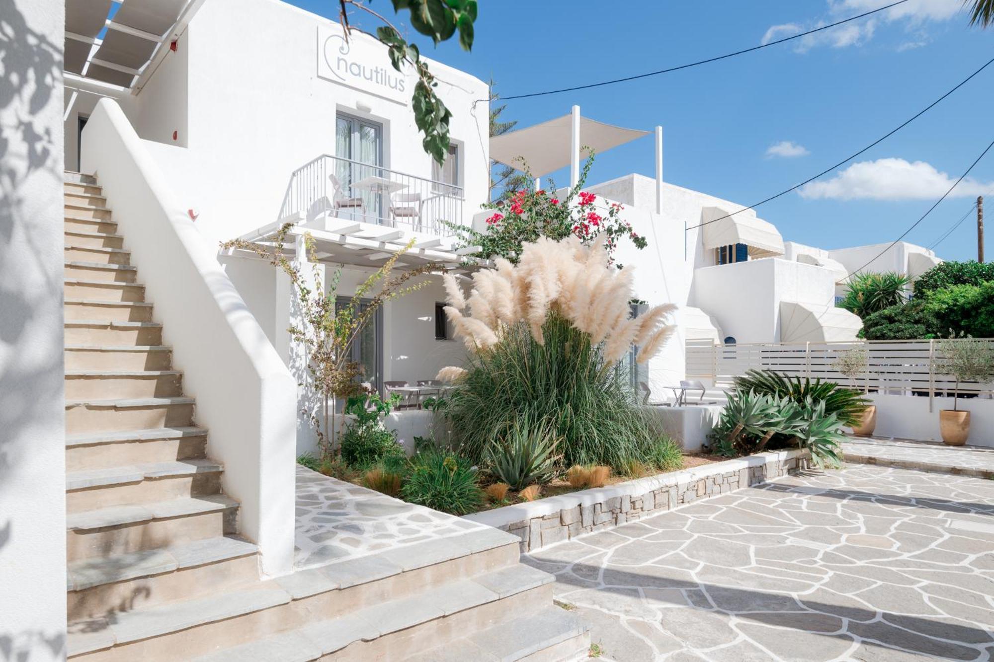 Nautilus Apartments-Suites Páros Dış mekan fotoğraf