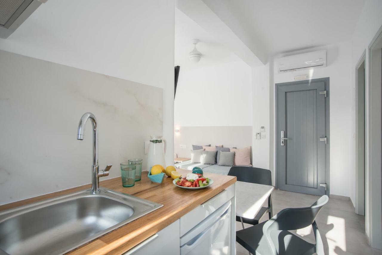 Nautilus Apartments-Suites Páros Dış mekan fotoğraf