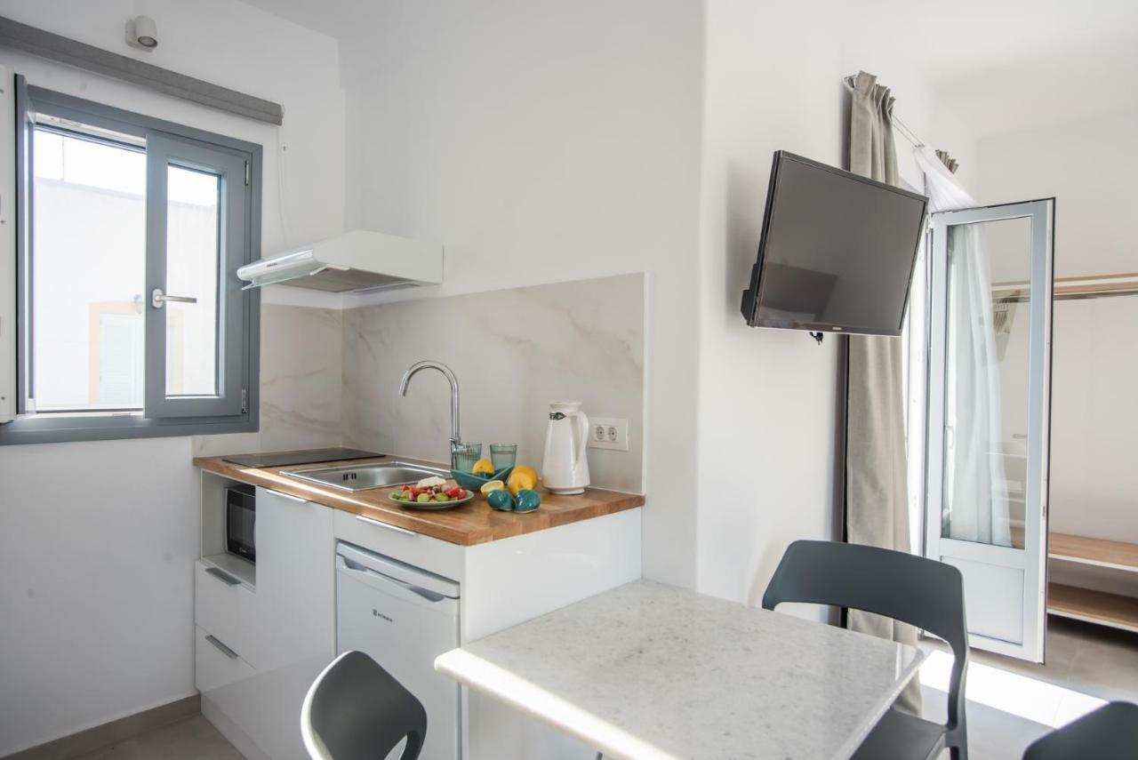 Nautilus Apartments-Suites Páros Dış mekan fotoğraf