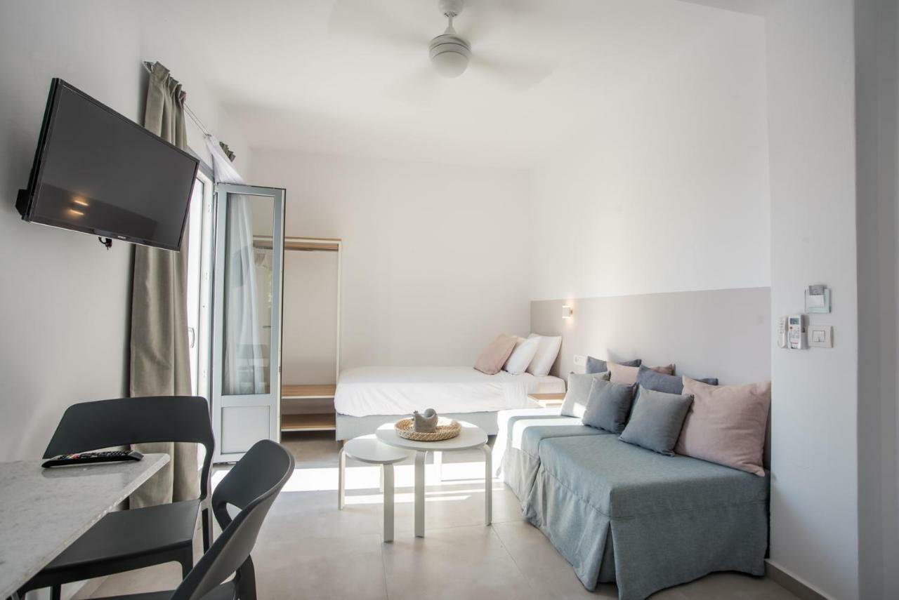 Nautilus Apartments-Suites Páros Dış mekan fotoğraf